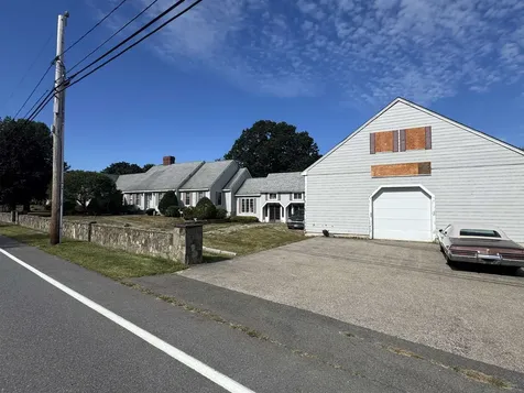 24 Locke Road Hampton NH 03842