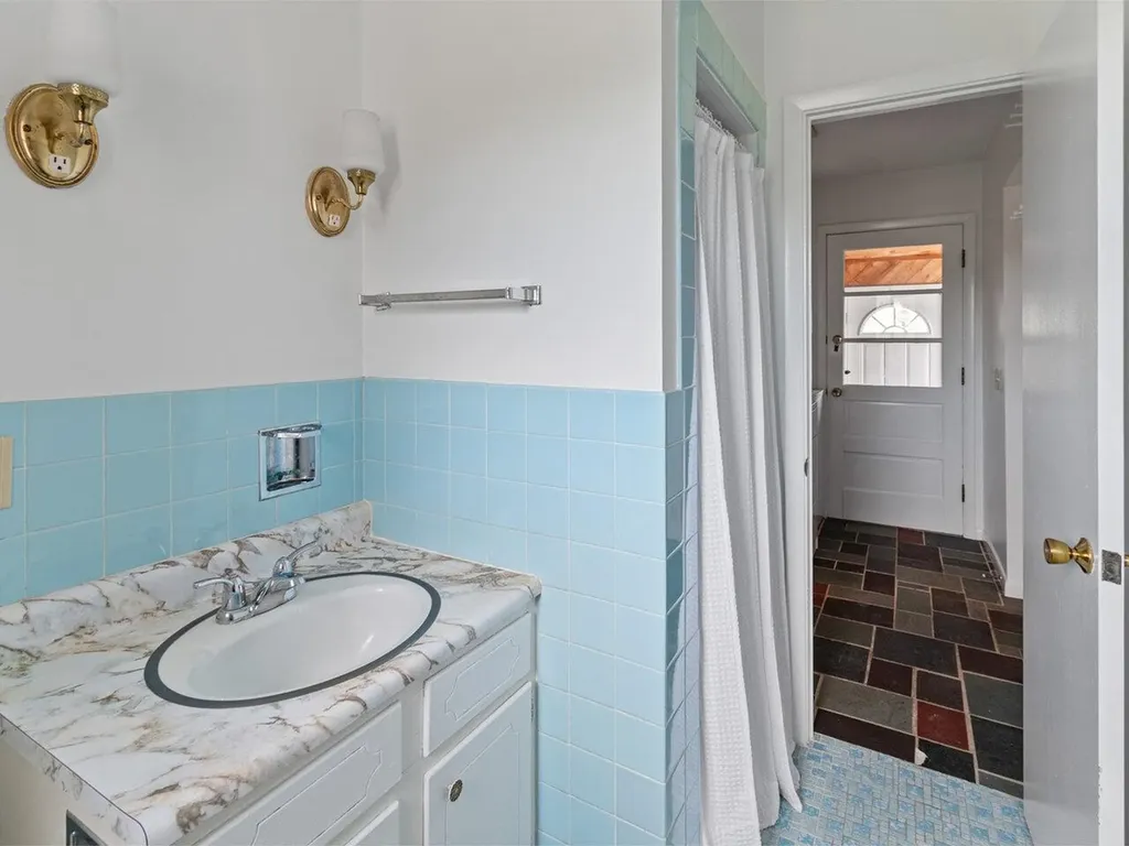 30 Mutton Hill Drive Charlotte VT 05445
