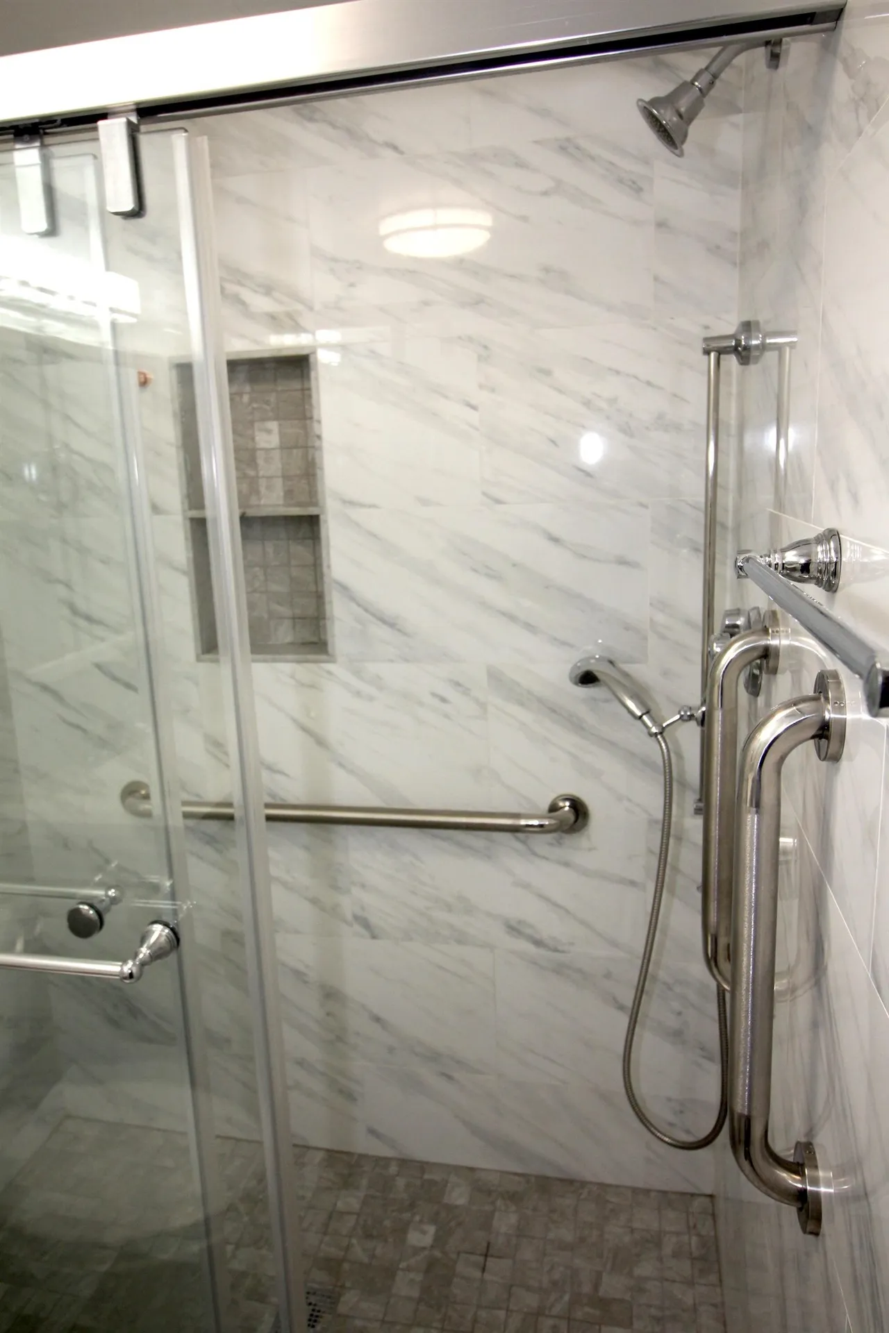 11 Tiffany Road Salem NH 03882