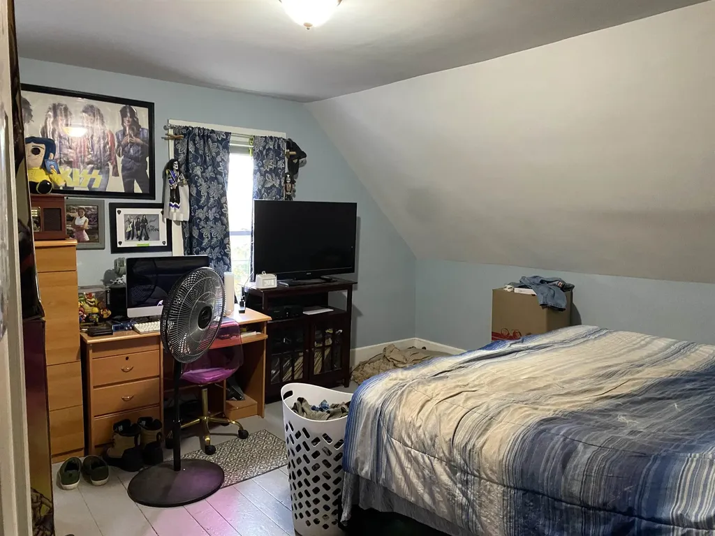 67 Woodburn Street Keene NH 03431