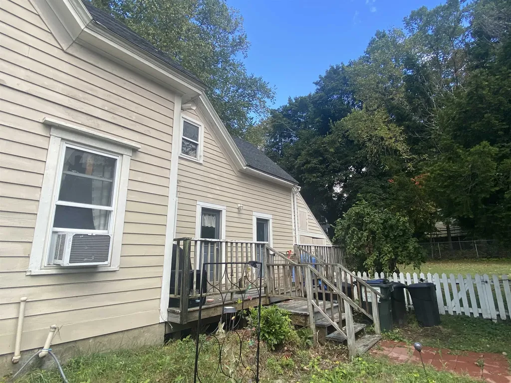 67 Woodburn Street Keene NH 03431