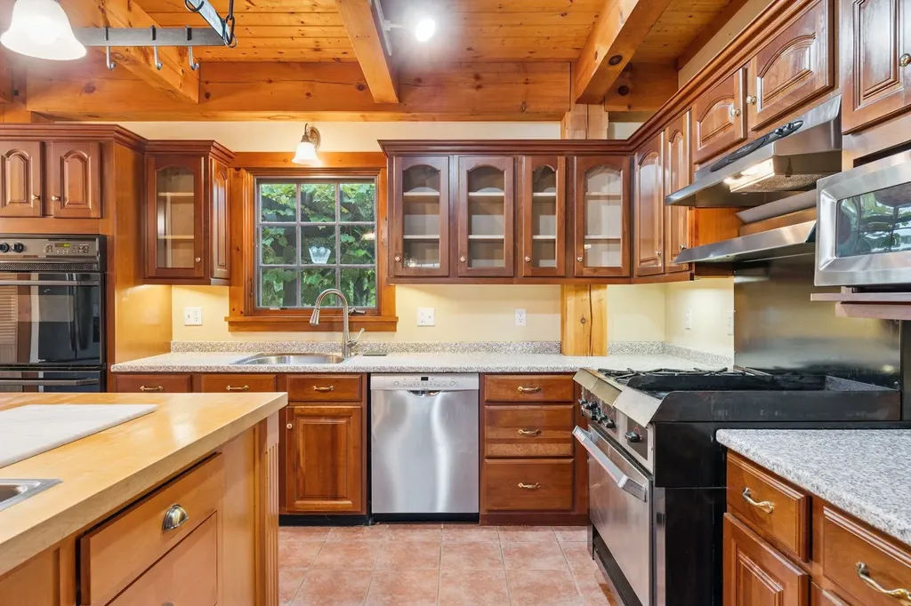 2077 Sheddsville Road West Windsor VT 05089