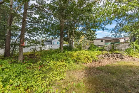 312 S Main Street Seabrook NH 03874