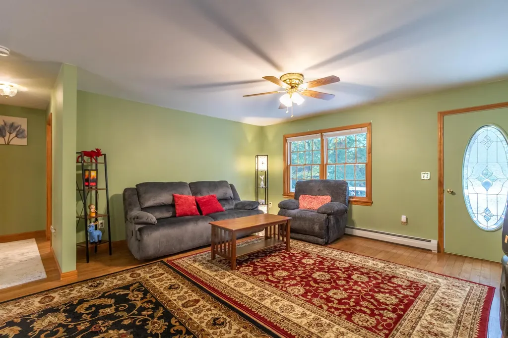 340 Whitelaw Road Ryegate VT 05042