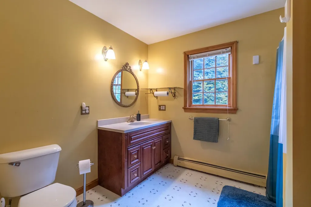 340 Whitelaw Road Ryegate VT 05042