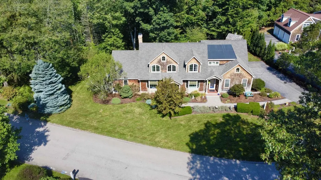 19 Katie Lane Hampton NH 03862