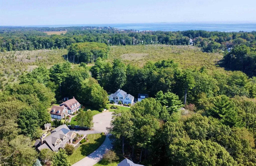 19 Katie Lane Hampton NH 03862