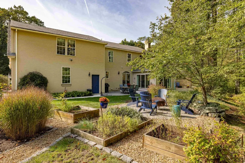 19 Katie Lane Hampton NH 03862