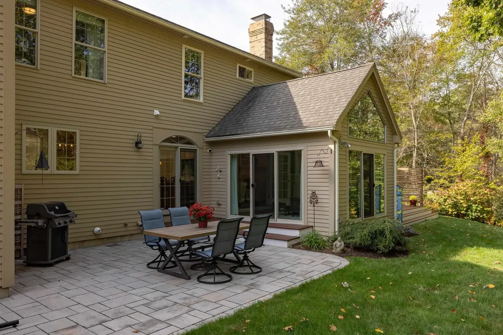 19 Katie Lane Hampton NH 03862