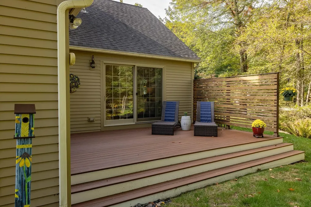 19 Katie Lane Hampton NH 03862