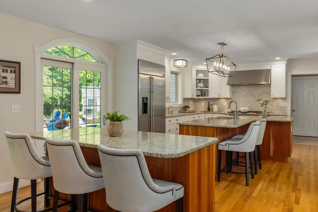 19 Katie Lane Hampton NH 03862