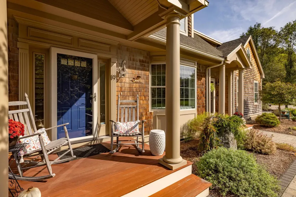 19 Katie Lane Hampton NH 03862