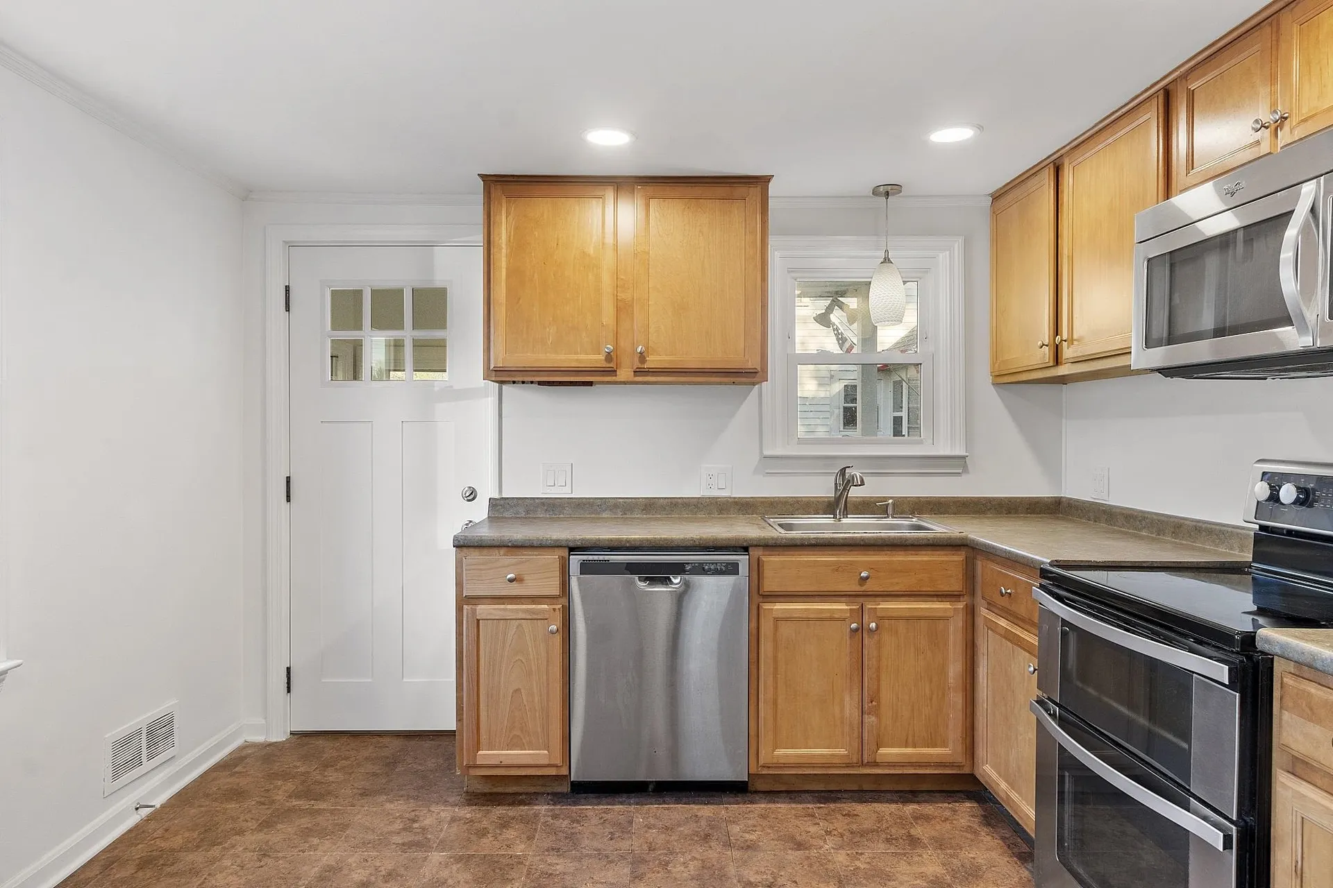 161 Flint Street Manchester NH 03103