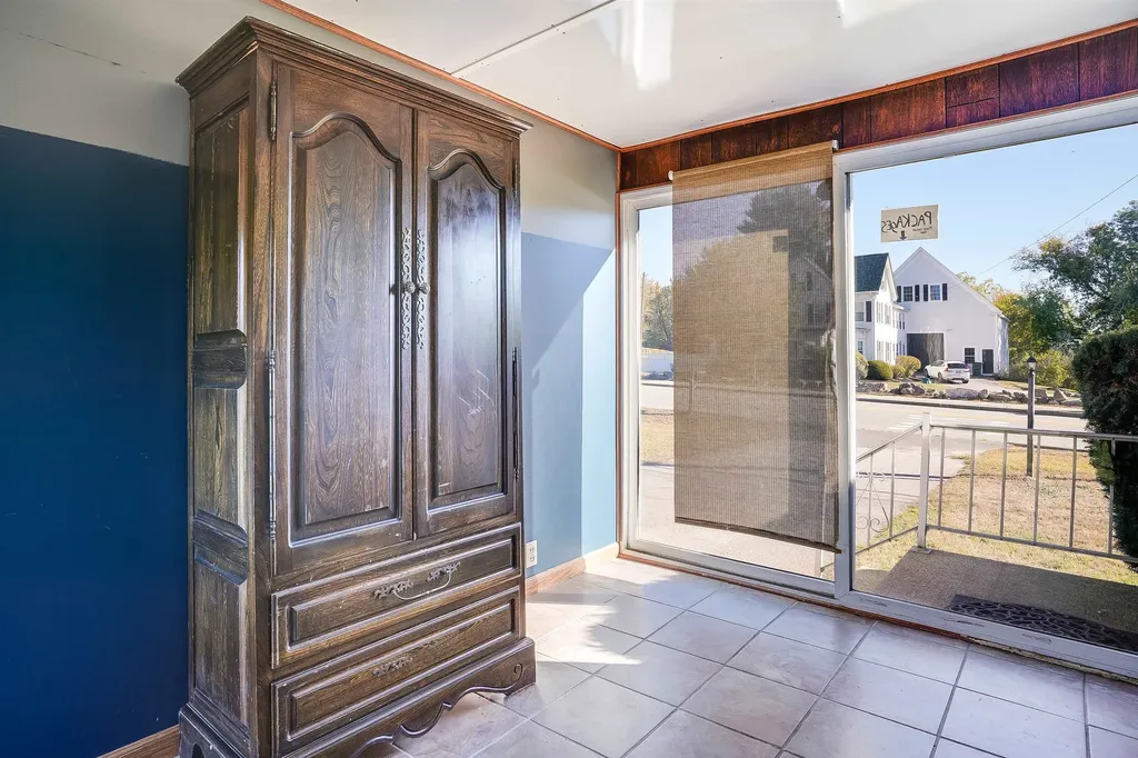 275 S Mammoth Road Manchester NH 03109