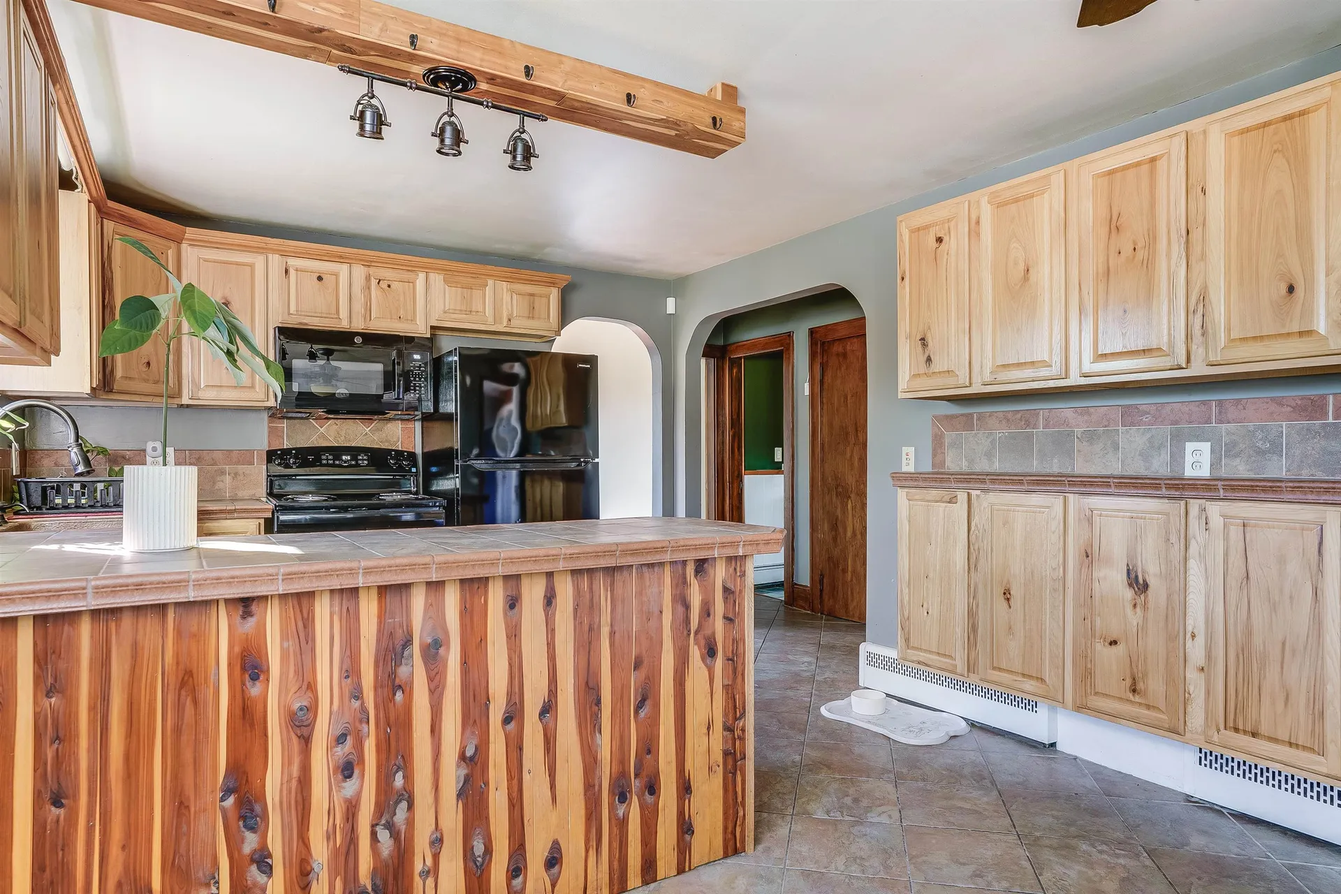 275 S Mammoth Road Manchester NH 03109