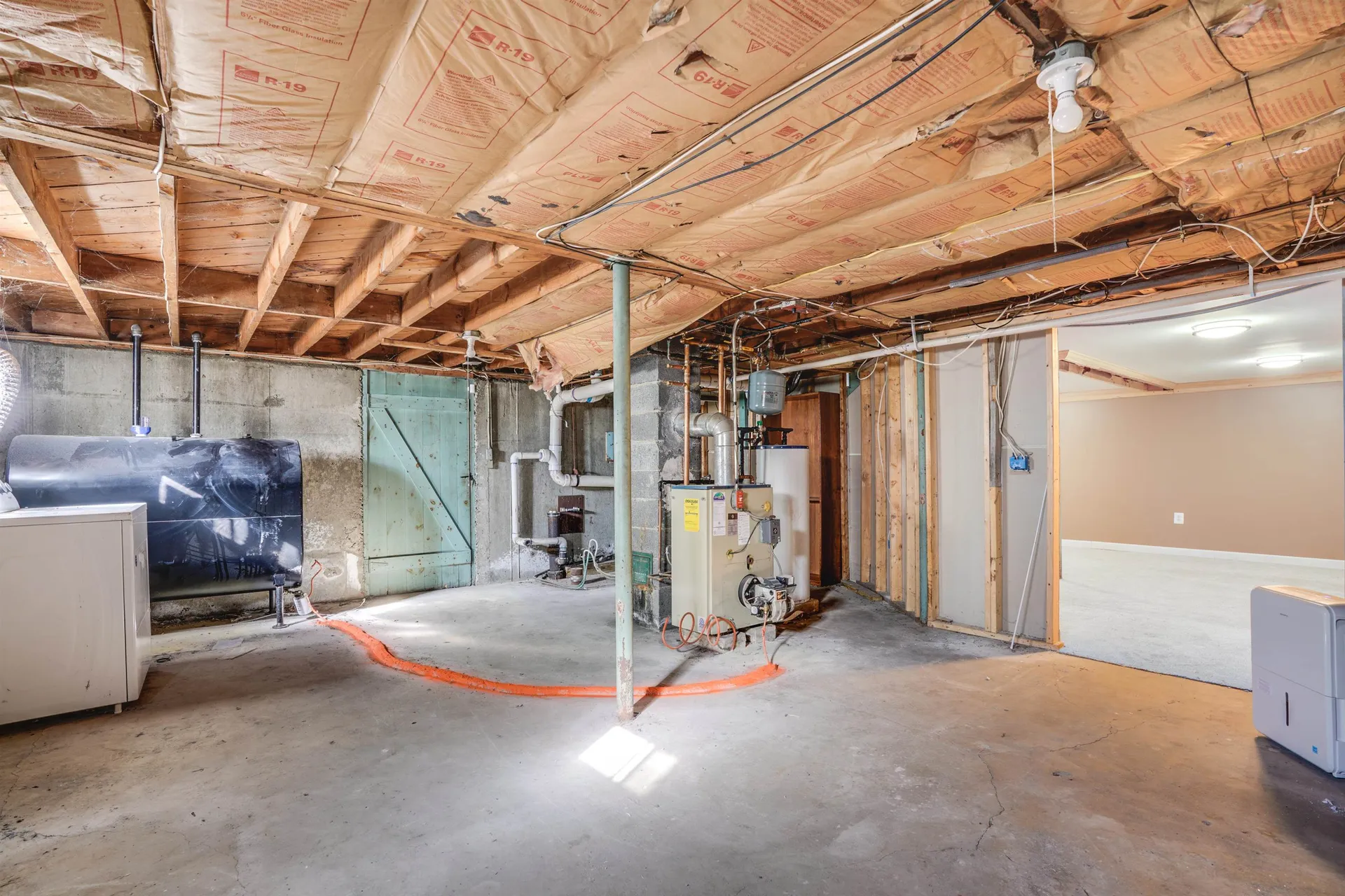 275 S Mammoth Road Manchester NH 03109