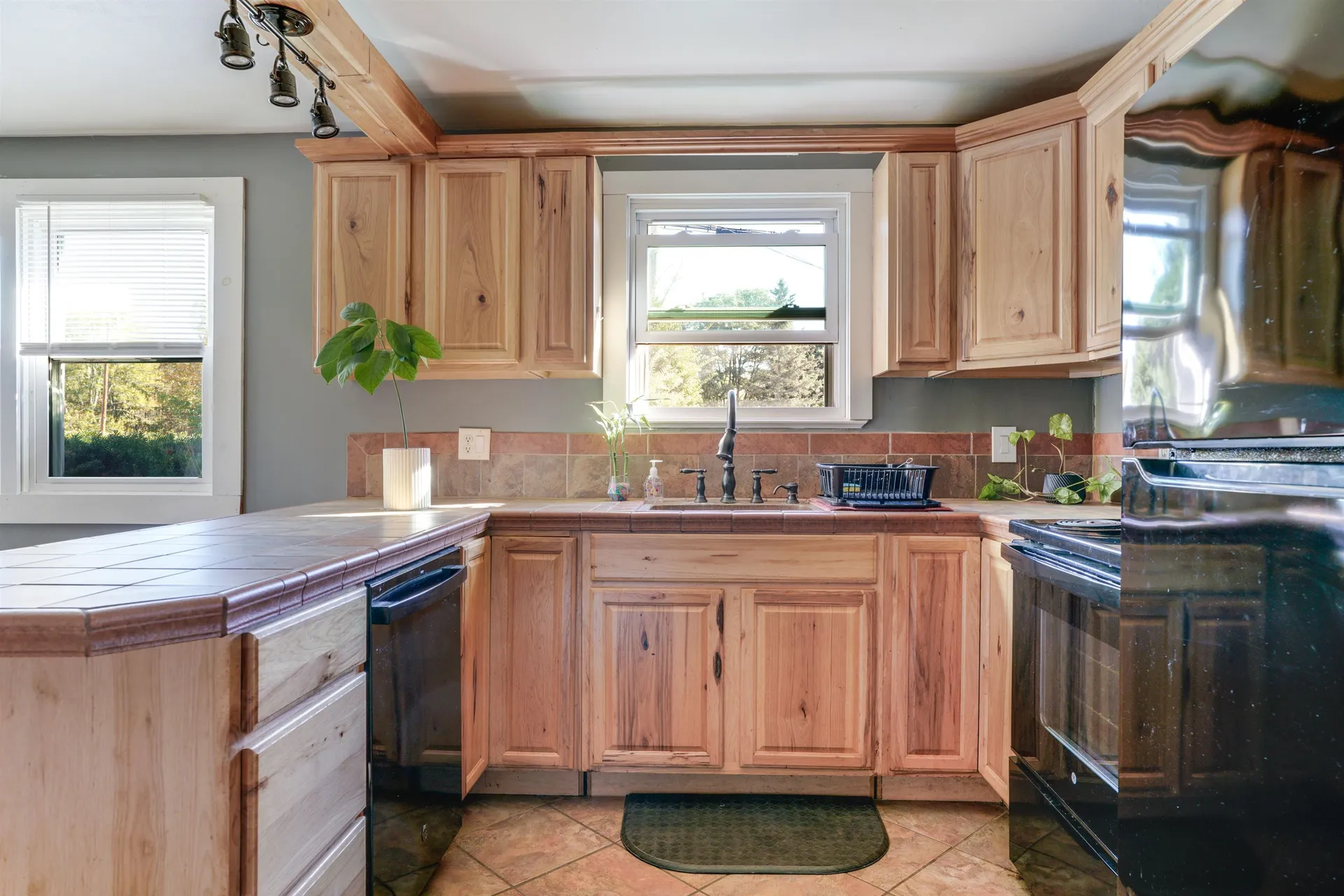 275 S Mammoth Road Manchester NH 03109