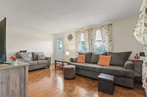 24 Towle Pasture Drive Epsom NH 03234