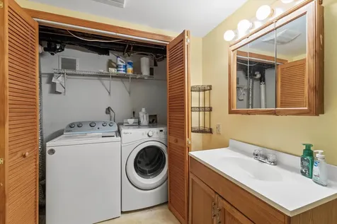 24 Towle Pasture Drive Epsom NH 03234