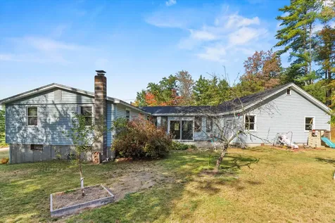 24 Towle Pasture Drive Epsom NH 03234