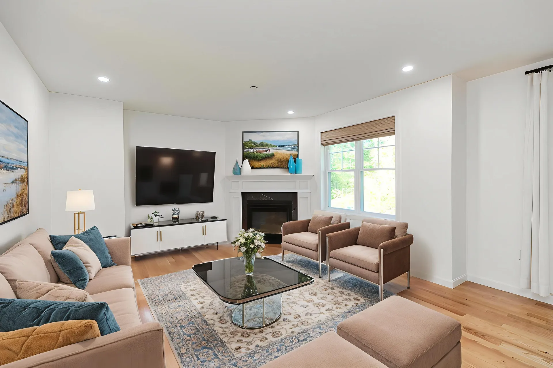 163 Woodview Way Manchester NH 03102