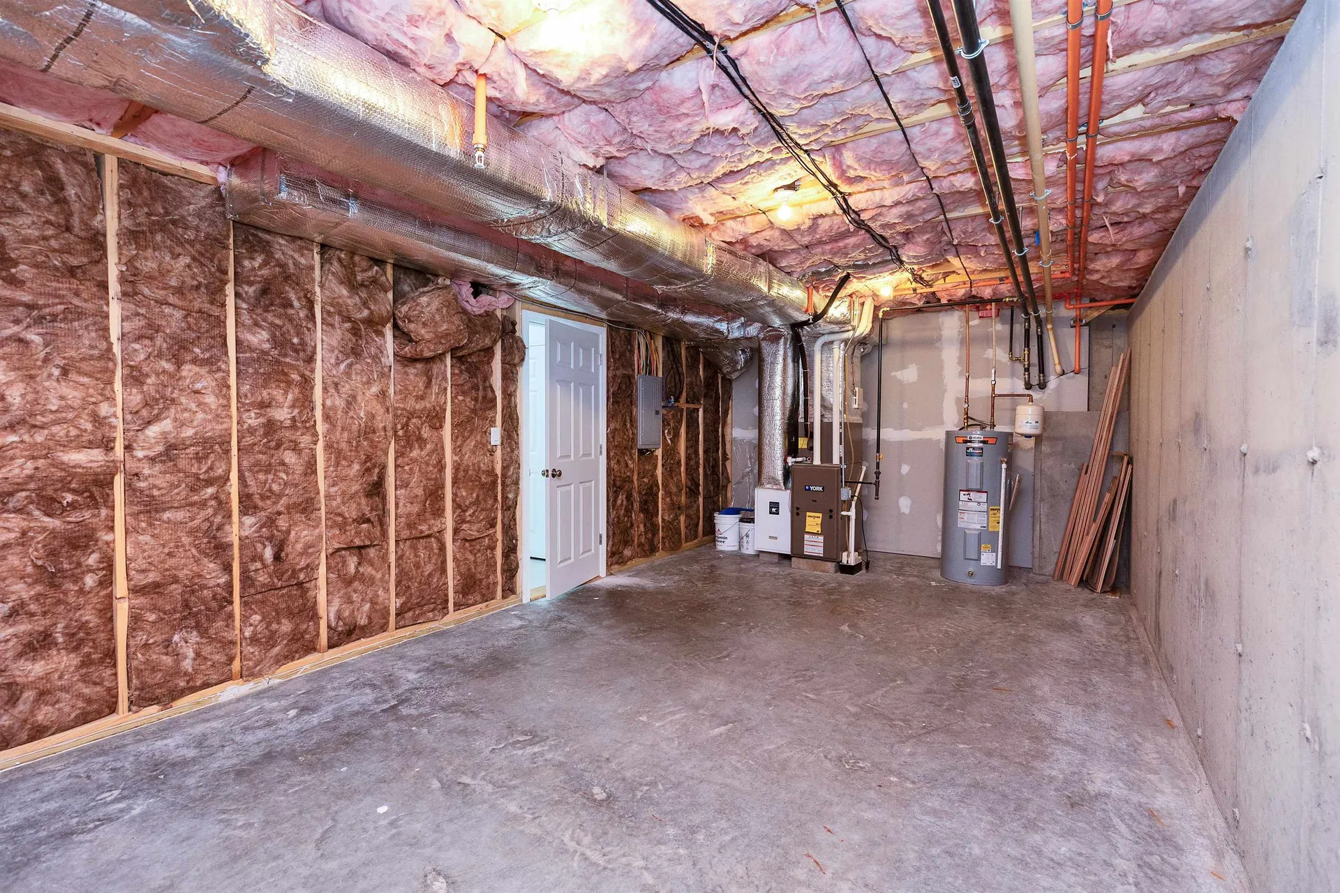 163 Woodview Way Manchester NH 03102