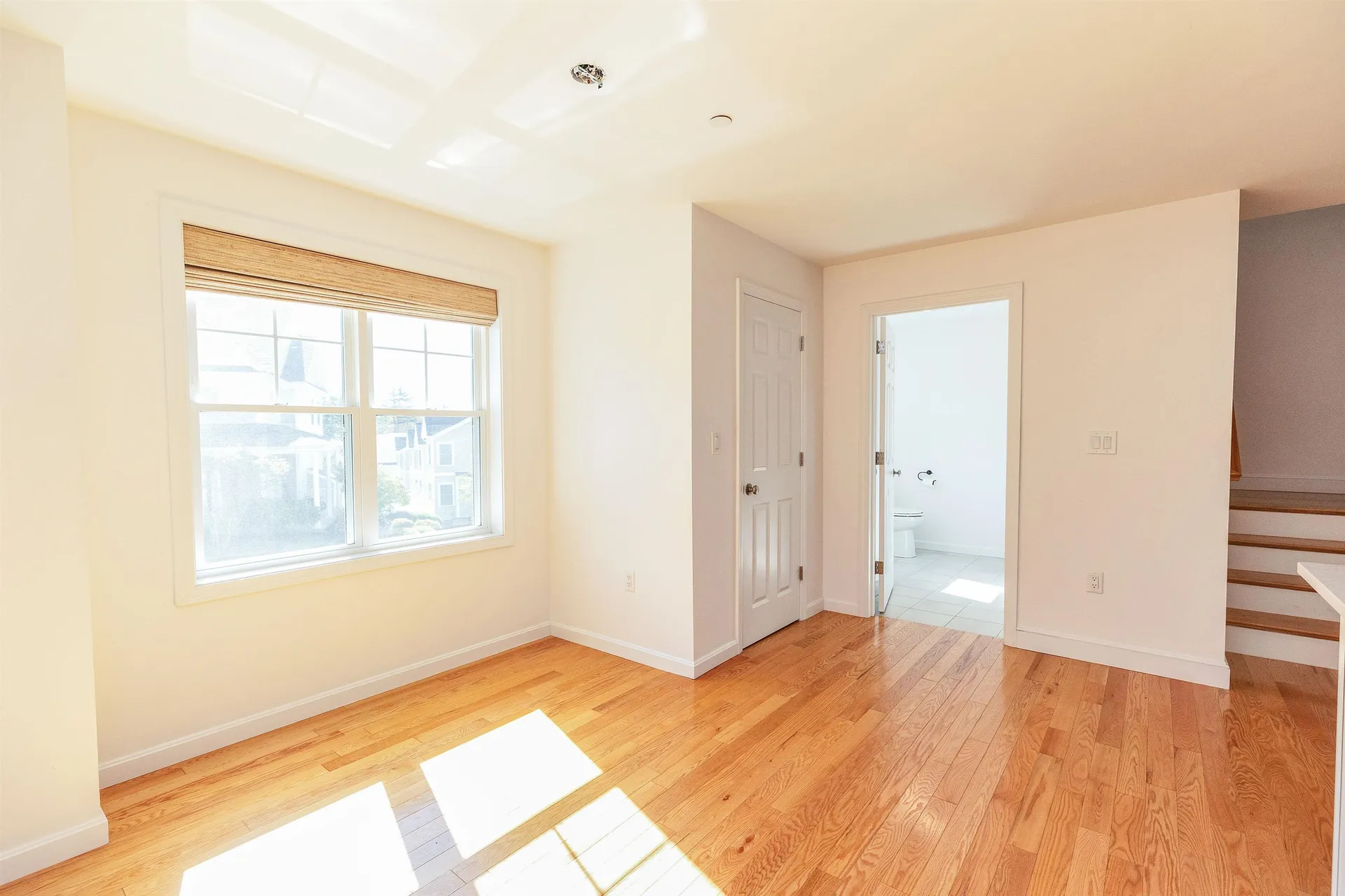 163 Woodview Way Manchester NH 03102