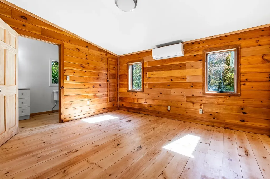 77 Hazzard Road North Springfield NH 03284