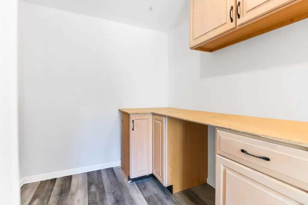 77 Hazzard Road North Springfield NH 03284