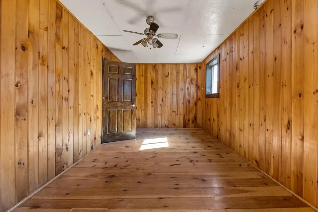 77 Hazzard Road North Springfield NH 03284