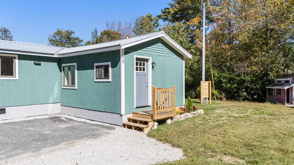 77 Hazzard Road North Springfield NH 03284