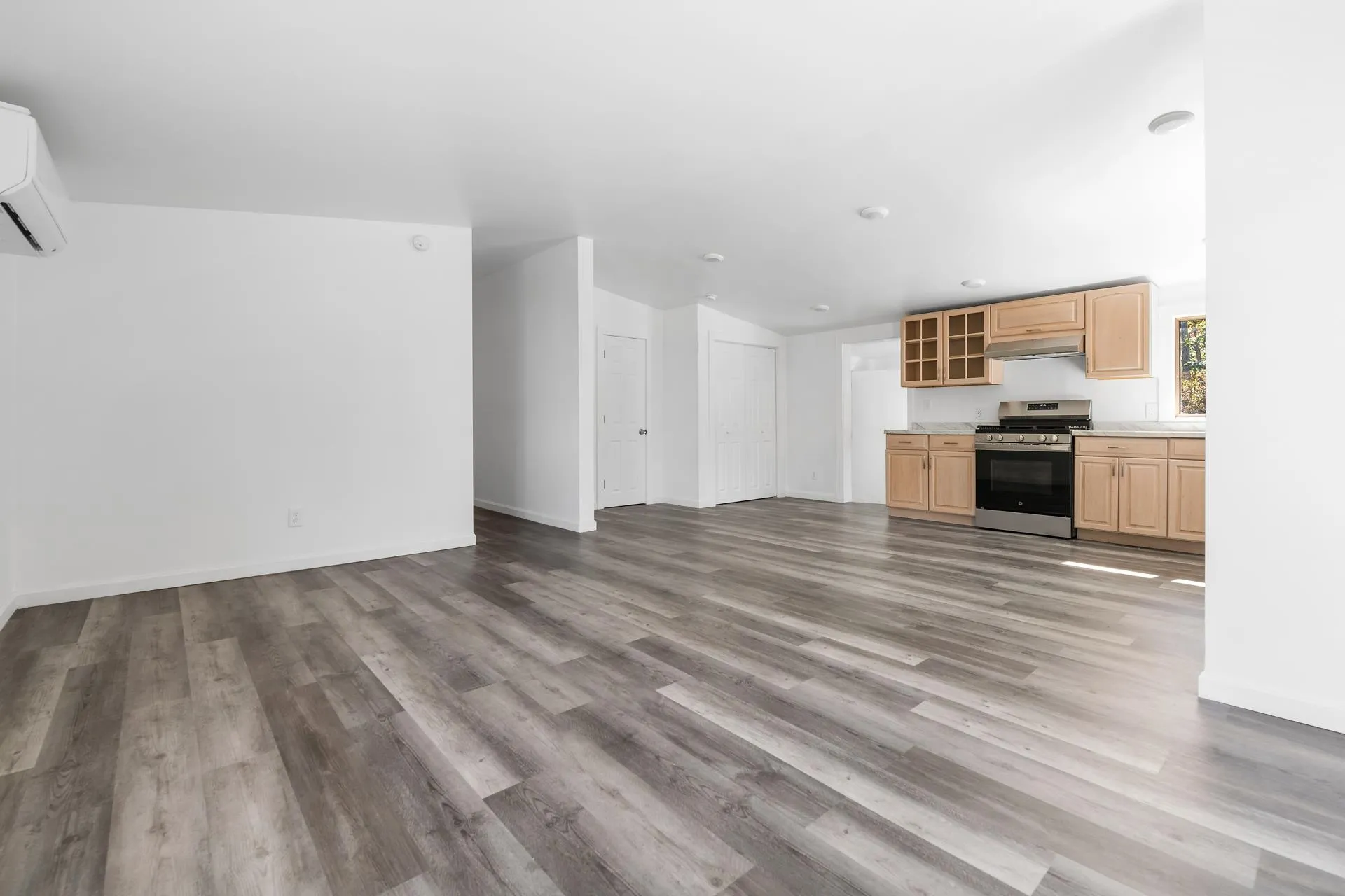 77 Hazzard Road North Springfield NH 03284