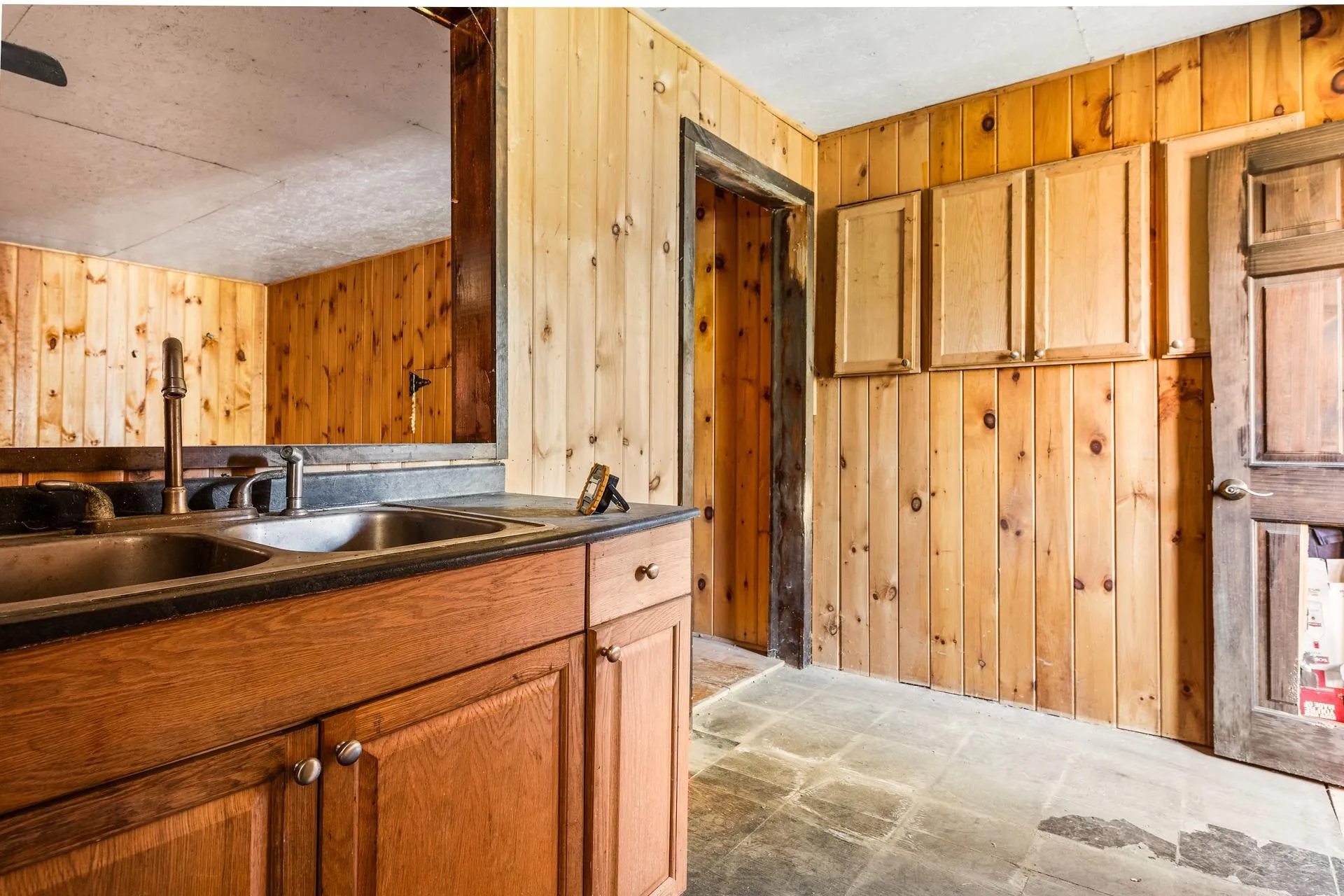 77 Hazzard Road North Springfield NH 03284