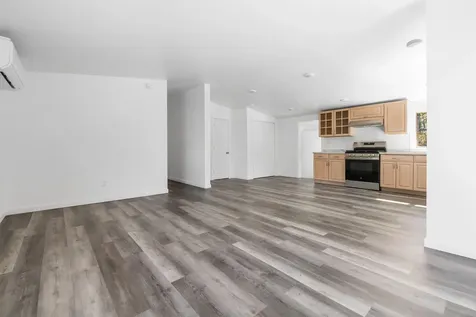 77 Hazzard Road North Springfield NH 03284