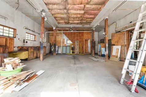 77 Hazzard Road North Springfield NH 03284