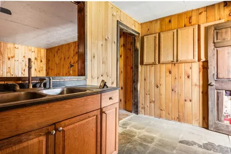 77 Hazzard Road North Springfield NH 03284