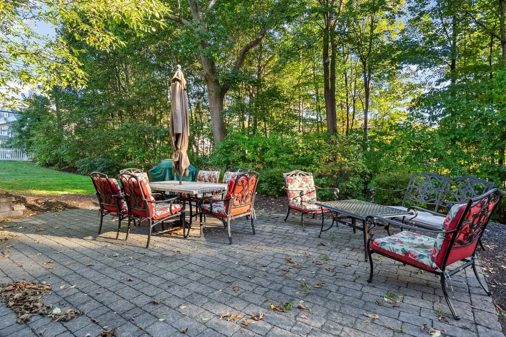 490 River Road Manchester NH 03104