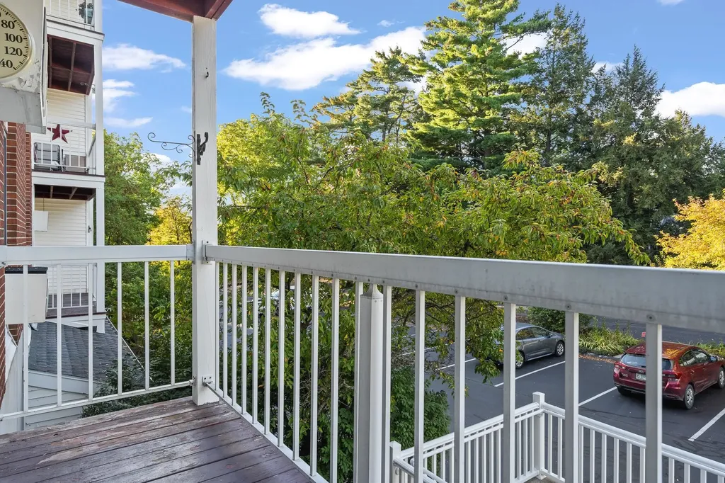 490 River Road Manchester NH 03104