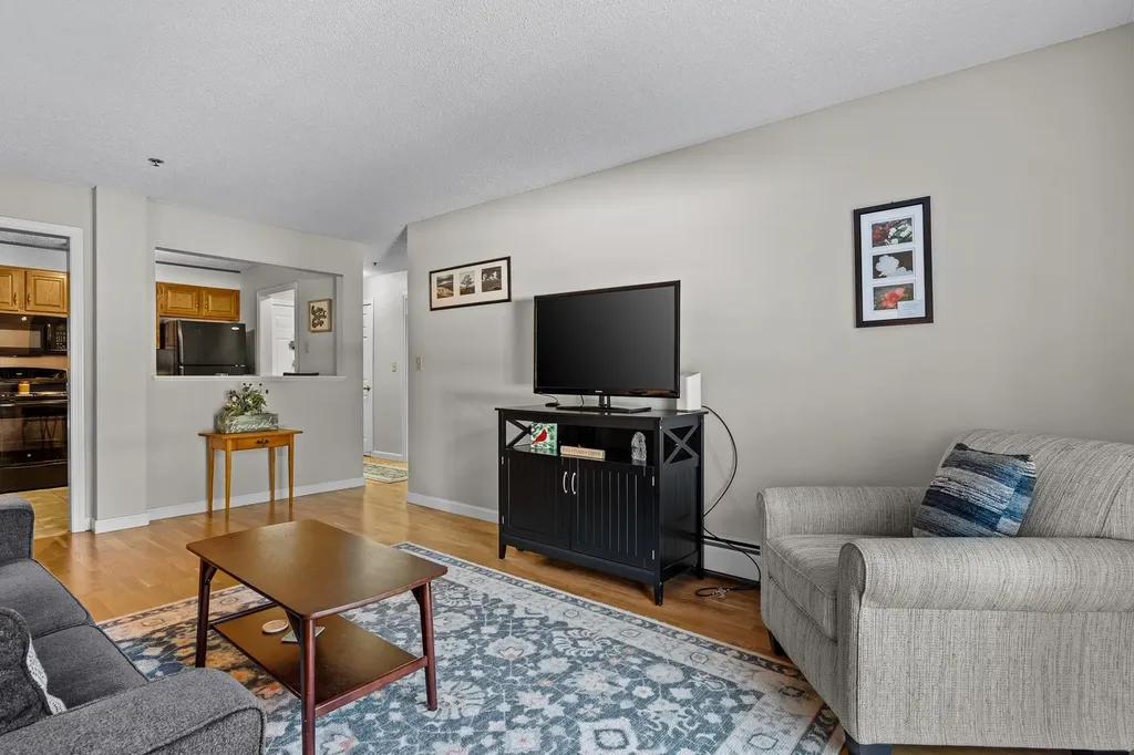 490 River Road Manchester NH 03104