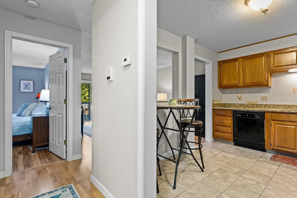 490 River Road Manchester NH 03104