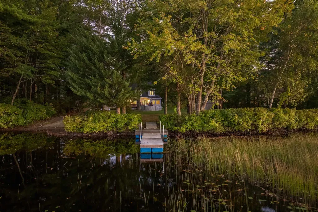 40 Coopers Grove Road Kingston NH 03848