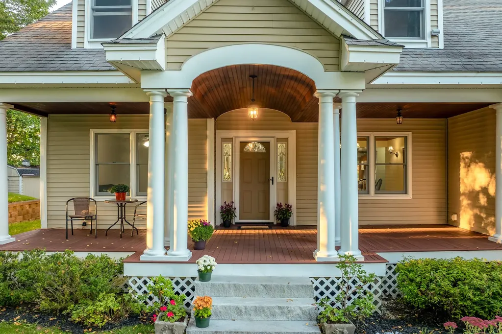 40 Coopers Grove Road Kingston NH 03848