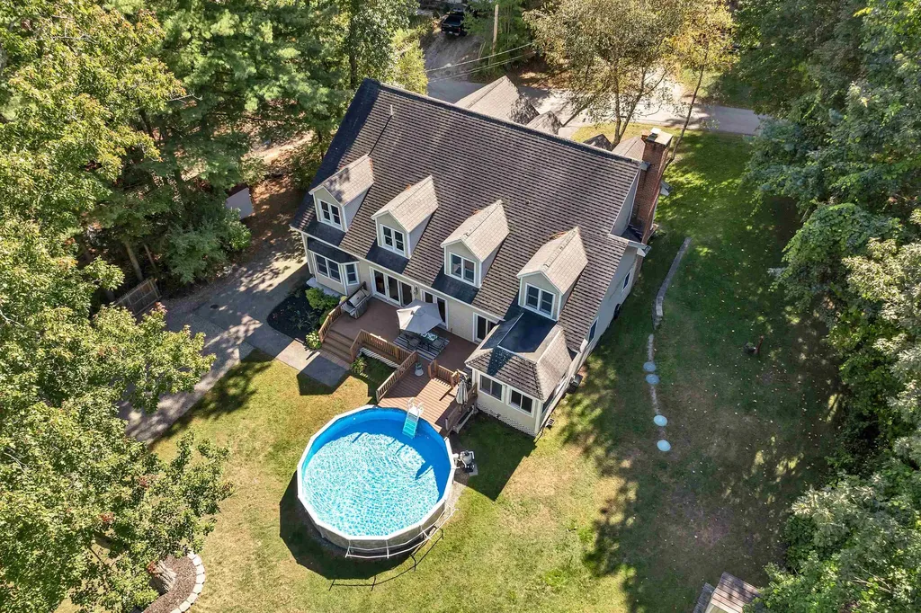 40 Coopers Grove Road Kingston NH 03848