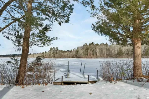 40 Coopers Grove Road Kingston NH 03848