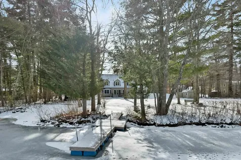 40 Coopers Grove Road Kingston NH 03848