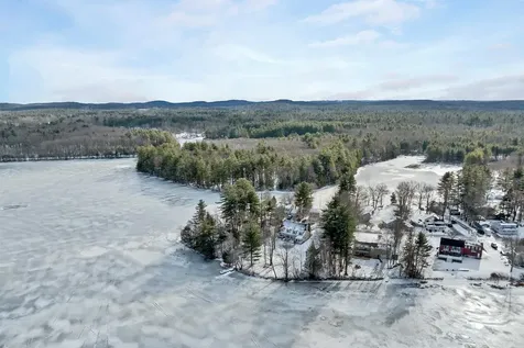 40 Coopers Grove Road Kingston NH 03848