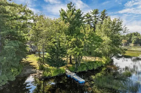 40 Coopers Grove Road Kingston NH 03848