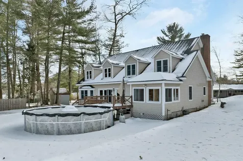 40 Coopers Grove Road Kingston NH 03848