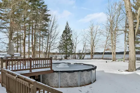 40 Coopers Grove Road Kingston NH 03848