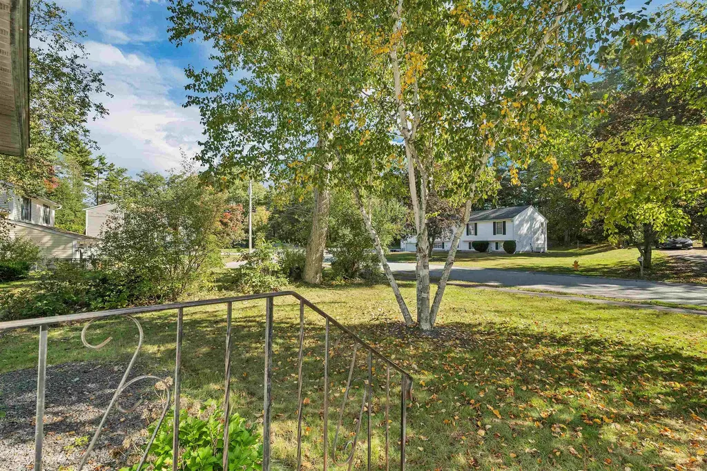35 Fraser Drive Salem NH 03079